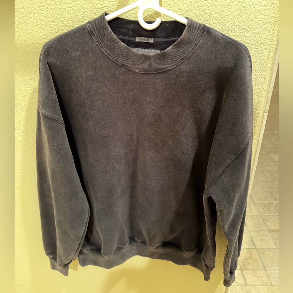 Abercrombie & Fitch Essential Crewneck Sweatshirt